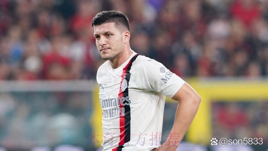 约维奇今天上午离开马德里 前往佛罗伦萨完成转会 约维奇今天上午离开马德里 前往佛罗伦萨完成转会